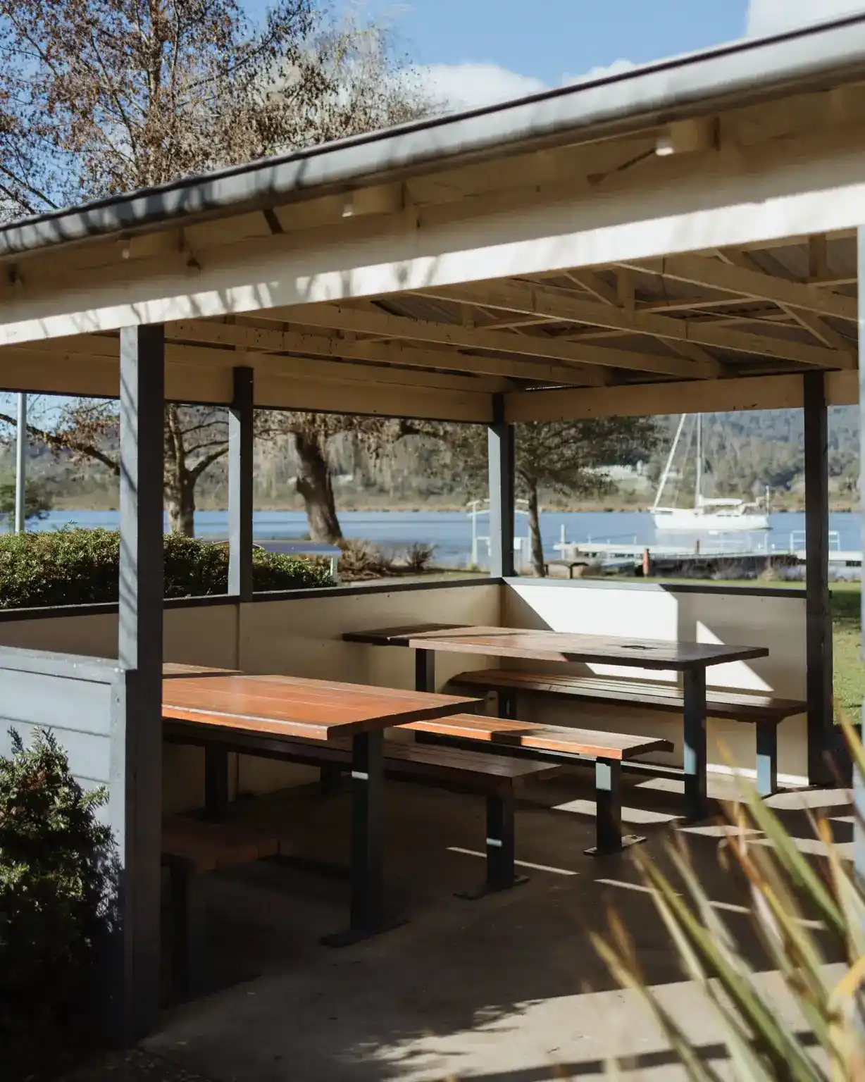 Accommodation photography from Boat Reflections in Franklin, overlooking the Huon River. Captured by Josh Withers, Tasmanian celebrant and photographer.